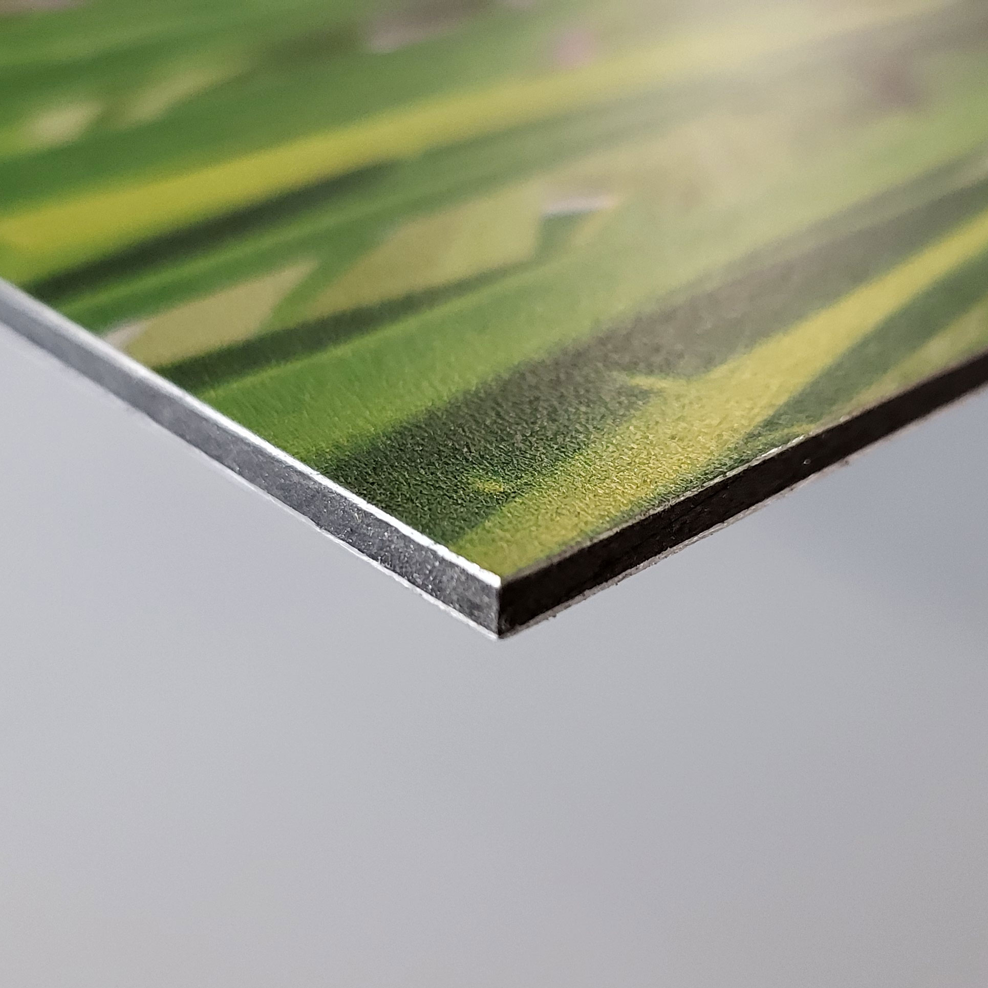 Alu-Verbundplatten, Anwendungsbeispiel